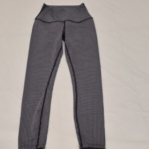 ALO Yoga Black & White Leggings